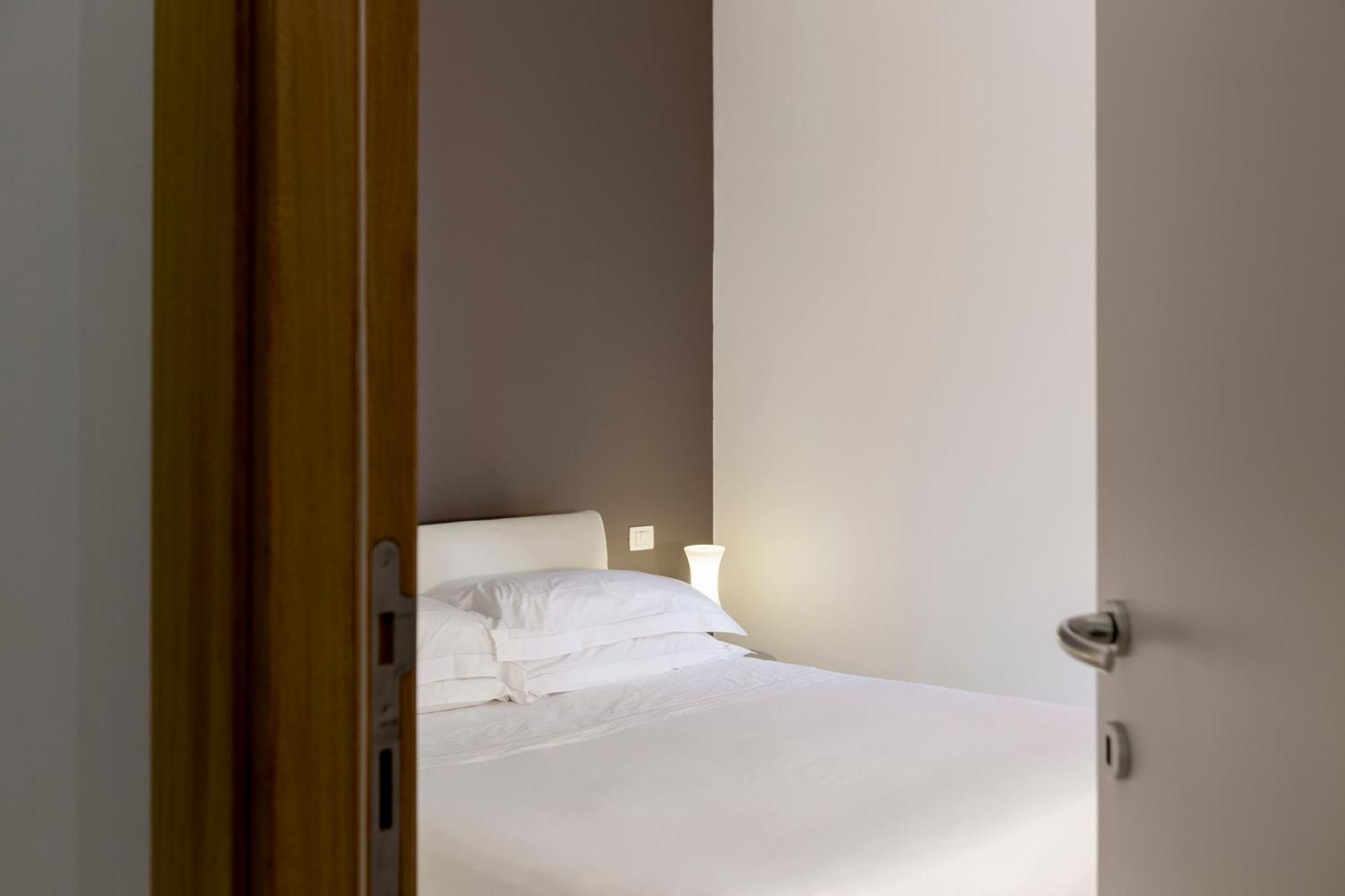 Comfort Suites Garibaldi Milán Habitación foto